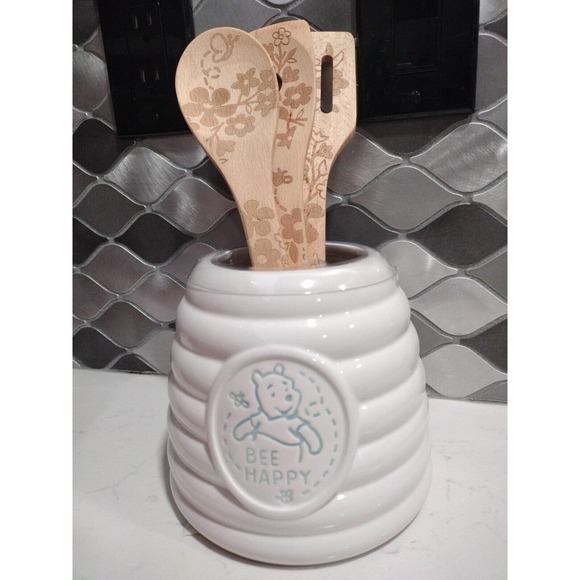 Disney Other Disney Parks Winnie The Pooh Bee Happy Kitchen Utensil